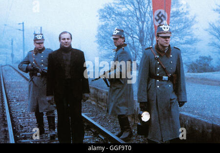 GEORG ELSER - EINER AUS DEUTSCHLAND / BRD 1989 / Klaus Maria Brandauer Szene mit KLAUS MARIA BRANDAUER Regie: Klaus Maria Brandauer Foto Stock