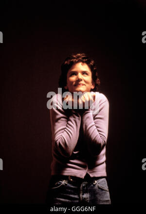 GANZ VERLIEBT NORMALE / l'altra sorella USA 1999 / Garry Marshall die 24 jährige Carla (JULIETTE LEWIS) kehrt nach zehn Jahren von einer Schule für geistig Behinderte zu ihrer Familie zurück. Gegen den Willen ihrer Mutter besucht Sie eine Berufsfachschule. Dort verliebt sie sich in den ebenfalls geistig behinderten Danny. Regie: Garry Marshall aka. L'altra sorella Foto Stock