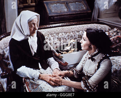 EIN PUPPENHEIM / una casa delle bambole USA 1973 / PATRICK GARLAND CLAIRE BLOOM als Nora Helmer, EDITH EVANS als Anne-Marie Regie: PATRICK GARLAND aka. Una casa delle bambole Foto Stock