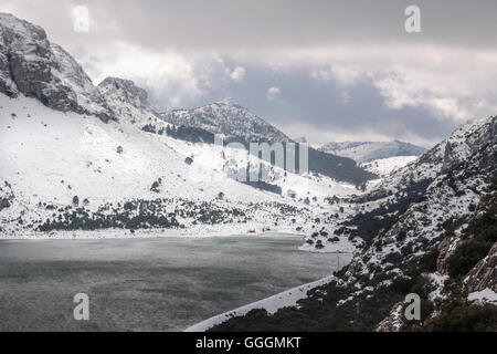 Geografia / viaggi, Spagna, Maiorca, il serbatoio Embassament de Cúber in inverno, Additional-Rights-Clearance-Info-Not-Available Foto Stock