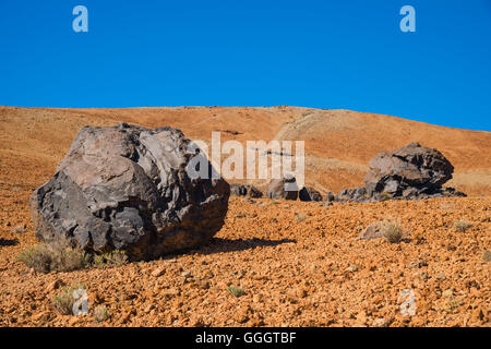 Geografia / viaggi, Spagna, Huevos del Teidedel Teide, uova del Teide, Palline lava, Montana Blanca, Pico del Teide Teidedel, 8m, il Parque Nacional de la lettura de Las Cañadas del Teide Teidedel, Parco Nazionale di Teide Patrimonio naturale UNESCO, Tenerife, Isole Canarie, Freedom-Of-Panorama Foto Stock