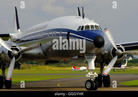 Breitling Super Constellation a Duxford Foto Stock