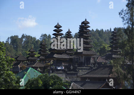 Capmus di Pura Besakih temple, Indonesia. Tempio complesso nel villaggio di Besakih sulle pendici del Monte Agung a Bali orientale, Foto Stock