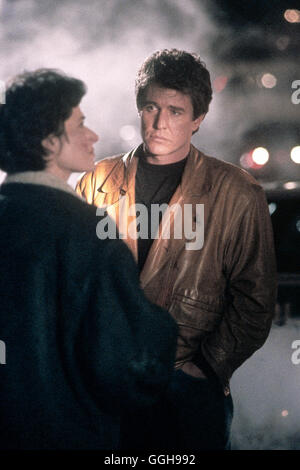 DER MANN IM HINTERGRUND / qualcuno a vegliare su di me USA 1987 / Ridley Scott Mike Keegan (TOM BERENGER), Ellie Keegan LORRAINE BRACCO) Regie: Ridley Scott aka. Qualcuno a vegliare su di me Foto Stock