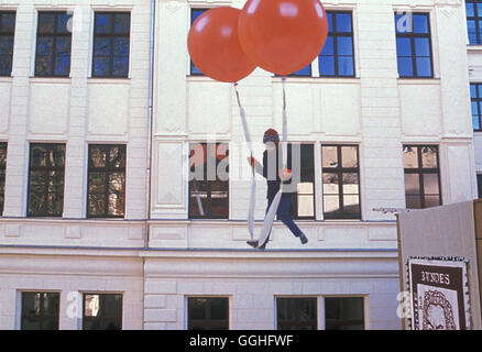 DAS FLIEGENDE KLASSENZIMMER / D 2002 / Tomy Wigand Uli (HANS BROICH-WUTTKE) Regie: Tomy Wigand Foto Stock