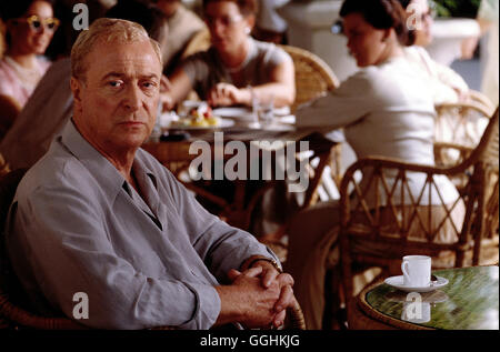 DER STILLE AMERIKANER / Un Americano Tranquillo USA 2002 / Phillip Noyce Thomas Fowler (Michael Caine) Regie: Phillip Noyce aka. Un Americano Tranquillo Foto Stock