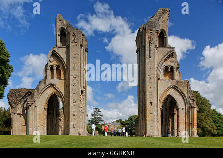 Rovine della Abbazia di Glastonbury, Glastonbury, Somerset, Inghilterra, Gran Bretagna Foto Stock