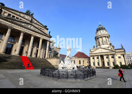 Concerto in piazza Gendarmenmarkt a Berlino Mitte di Berlino, Germania Foto Stock