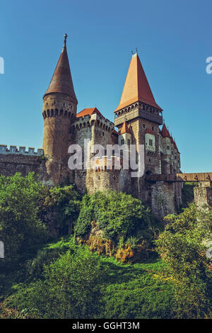 Hunedoara, Romania - Luglio 23, 2016: Corvin Castello o Hunyadi Castle (Rumeno: Castelul Corvinilor o Castelul Huniazilor), un i Foto Stock