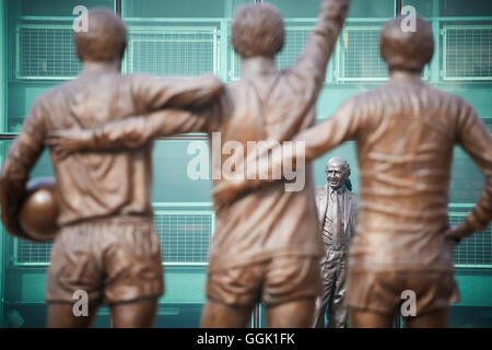 Il Manchester United Santa Trinità Matt Busby statua artista designer creativo progettato creato a mano predisposto artigianali realizzati da sculpte Foto Stock