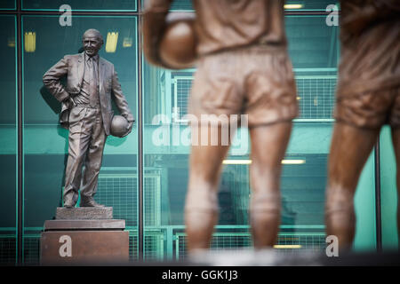 Il Manchester United Santa Trinità Matt Busby statua artista designer creativo progettato creato a mano predisposto artigianali realizzati da sculpte Foto Stock