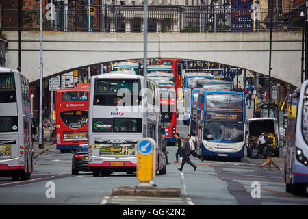 Manchester Oxford road corridoio bus Bus Bus spento double decker singolo parco autobus la flotta aziendale livrea Wilmslow Road bus Foto Stock