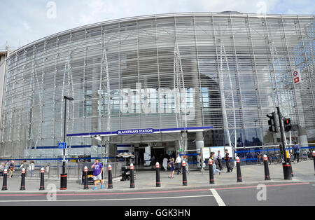 Blackfriars Station di Londra Foto Stock