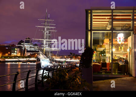 Vista dalla Docklands oltre il fiume Liffey, Dublino, Irlanda Foto Stock