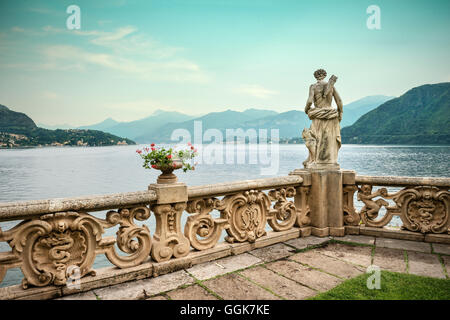Vista sul lago di Como a partire da Villa del Balbianello Lenno, Lombardia, Italia, Europa Foto Stock