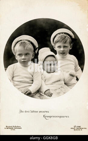 V.l.n.r.: Prinz Louis Ferdinand, Prinz Hubertus und Prinz Wilhelm von Preußen - 1910 Preußen Foto Stock