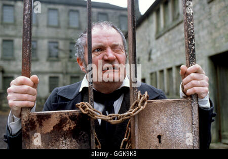 NICHOLAS NICKLEBY / Nicholas Nickleby USA/D/GB/NL 2002 / Douglas McGrath Wackford Squeers (JIM BROADBENT) Regie: Douglas McGrath aka. Nicholas Nickleby Foto Stock