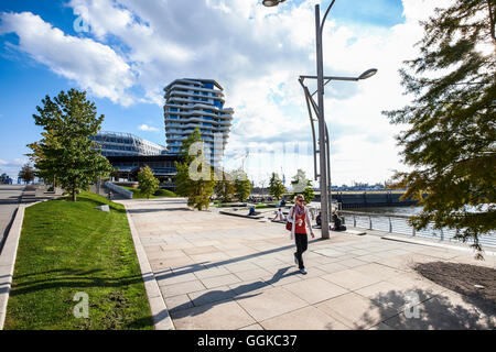 Marco-Polo-terrazze e Marc-Polo Tower, HafenCity di Amburgo, Germania Foto Stock