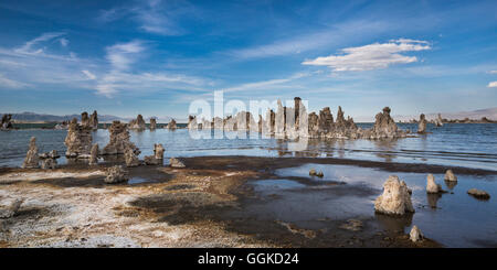 Pinnacoli di roccia, Mono County, Sierra Nevada, in California, Stati Uniti d'America Foto Stock