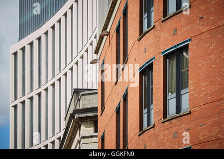 Manchester ufficio moderno KPMG una Piazza San Pietro moderno design classico è un alto edificio di uffici Manchester City cento Foto Stock