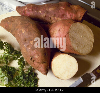 Patate dolci - (Ipomoea batatas) VEG018013 Foto Stock