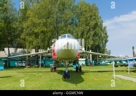 Minsk, Bielorussia - Luglio 17, 2016: aviazione il museo della tecnologia all'aria aperta nella città di Minsk. Foto Stock