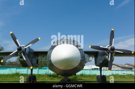 Minsk, Bielorussia - Luglio 17, 2016: aviazione il museo della tecnologia all'aria aperta nella città di Minsk. Foto Stock