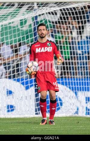 Reggio Emilia, Italia. Il 4° agosto 2016. Andrea Consigli (Sassuolo) Calcio/Calcetto : UEFA Europa League terzo turno di qualificazione di seconda gamba match tra noi Sassuolo 3-0 FC Lucerna a Mapei Stadium - Citta del Tricolore a Reggio Emilia, Italia . © Maurizio Borsari/AFLO/Alamy Live News Foto Stock