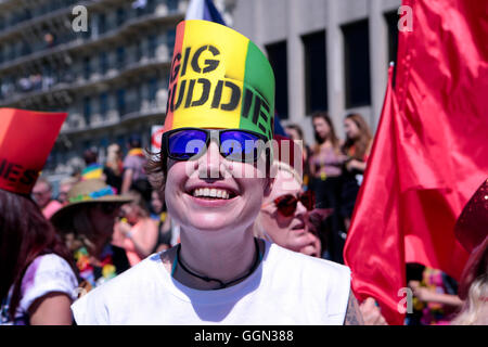 Brighton Pride 2016 processione Foto Stock