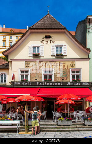 Outdoor cafe in Melk, Austria Inferiore, Austria Foto Stock