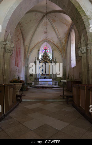 Karja chiesa medievale chiesa luterana situato nel villaggio Linnaka Su Saaremaa island, Estonia. Foto Stock