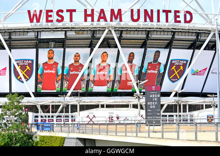 2012 Londra Olympic Stadium convertito & operational nuovo terreno di calcio per il West Ham United nel Queen Elizabeth Park Stratford Newham Regno Unito Inghilterra Foto Stock