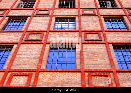 Edificio di mattoni nel centro di Praga Foto Stock