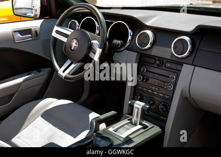 Vintage americano auto Ford Mustang, interno Foto Stock