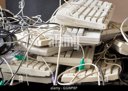 Vecchio computer accessori per riciclaggio elettronico Foto Stock