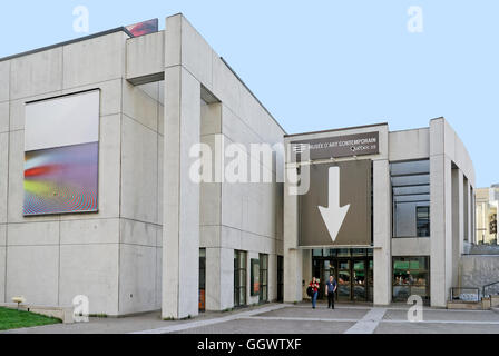 Museo di Arte Contemporanea di Montreal o Musée d'art contemporain de Montréal in Place des Arts di Montreal, Quebec, Canada Foto Stock