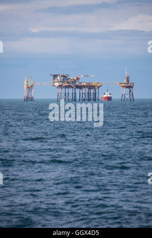 Il West suola di una piattaforma petrolifera complesso nel Mare del Nord Foto Stock