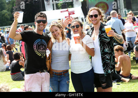 Chichester, Regno Unito. Il 7 agosto, 2016. Il Regno Unito il più grande festival di peperoncino a West Dean Gardens, vicino a Chichester, West Sussex, Regno Unito. Nella foto è azione dell'evento. Credito: Sam Stephenson/Alamy Live News. Foto Stock