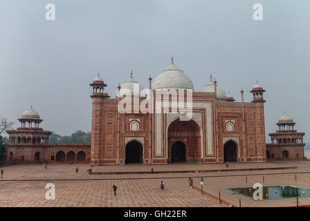 Close up della moschea di Taj Mahal complessa, Agra, India Foto Stock