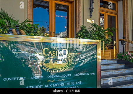 L'entrata al casinò di Monte Carlo, Monaco Foto Stock