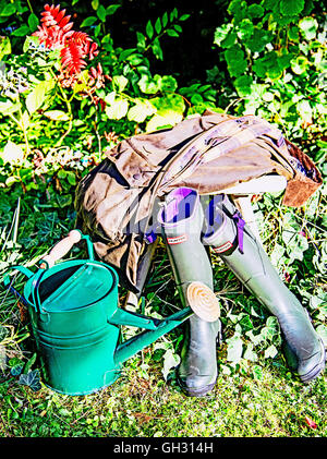 Abbigliamento tipico per il giardinaggio, stile inglese Foto Stock