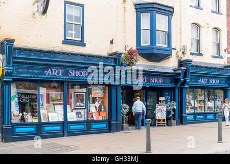 Il negozio di arte fornitore di materiali di artisti e biglietti di auguri in Darlington Bondgate Co. Durham Regno Unito Foto Stock