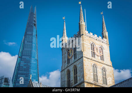 Cerca fino a Southwark Cathedral a Londra, Regno Unito Foto Stock