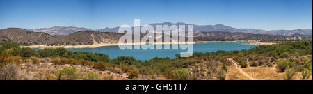 Il lago di Cachuma vicino a Santa Barbara in California Foto Stock