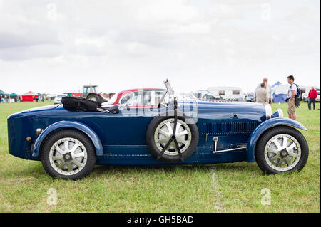 Bugatti 43 auto sportiva in un inglese visualizza Foto Stock