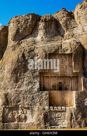 Geografia / viaggi, Iran, Naqsh-e Rustam, rock tombe dei re della dinastia Achemenide,tomba di Dario I il VI secolo A.C. Additional-Rights-Clearance-Info-Not-Available Foto Stock