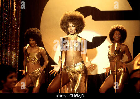 AUSTIN POWERS IN GOLDSTÄNDER / Austin Powers in Goldmember USA 2002 / Jay Roach Foxxy Cleopatra (Beyoncé Knowles) Regie: Jay Roach aka. Austin Powers in Goldmember Foto Stock