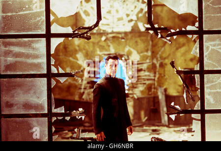 MATRIX giri / STATI UNITI D'AMERICA 2003 / Andy Wachowski, Larry Wachowski Neo (Keanu Reeves) Regie: Andy Wachowski, Larry Wachowski Foto Stock