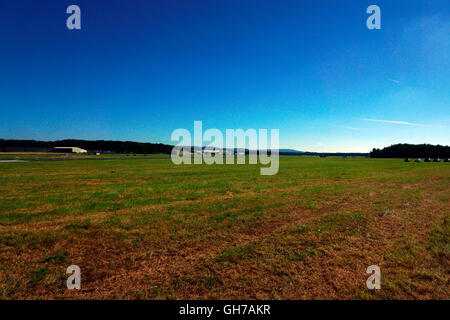 Aerodromo di DUNSFOLD (EGTD) Foto Stock