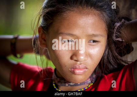 Persone provenienti dalle tribù Mangyan su Mindoro - Filippine Foto Stock